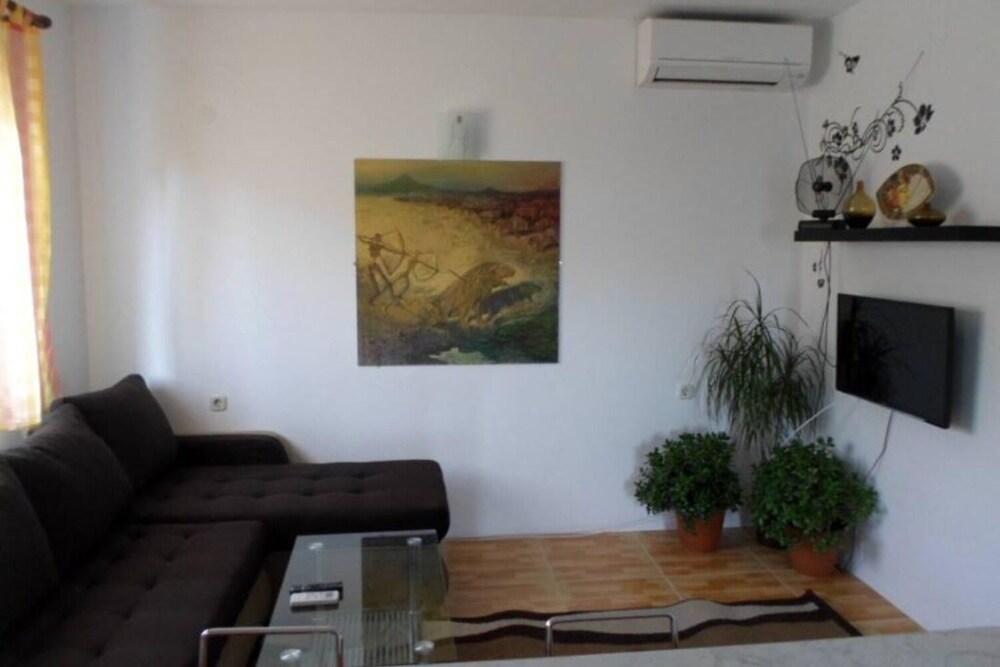 Zlata - Only 50 m From Beach - A2