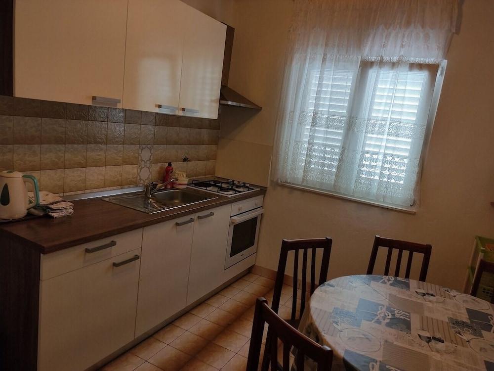 Anđelka - 50 m From Beach - A3