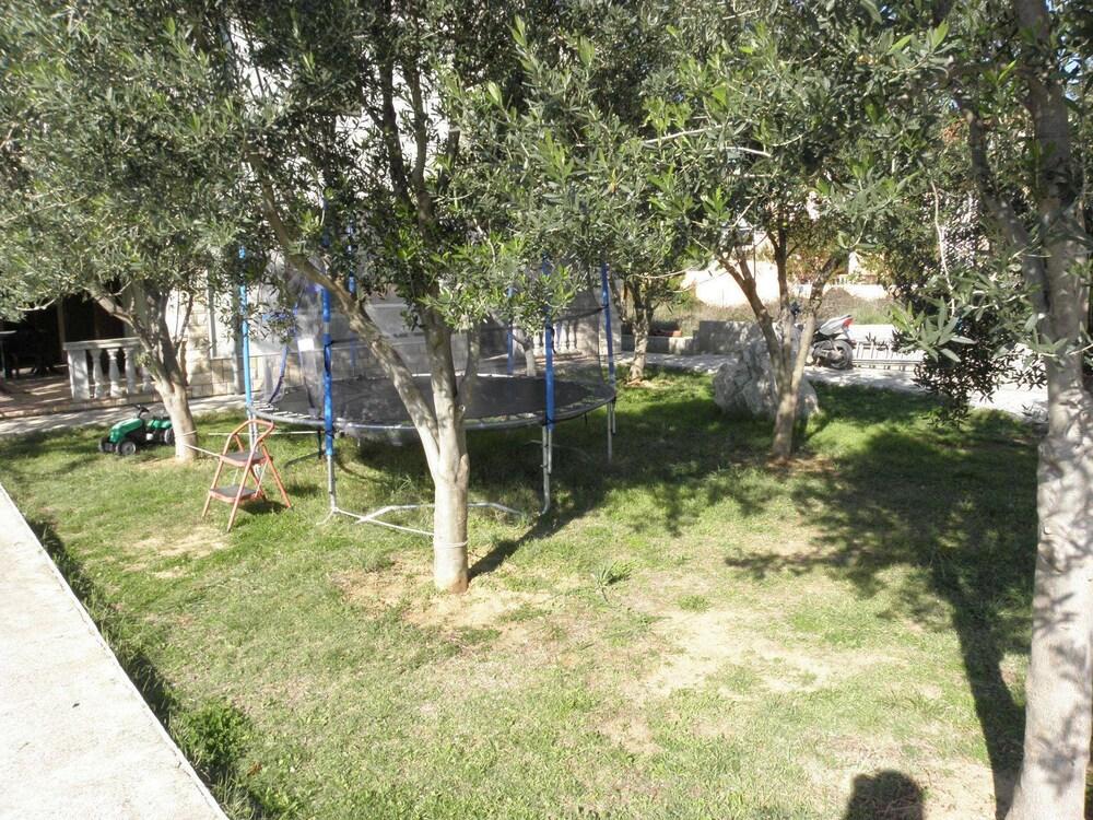 Brane - 180m to the sea - A1