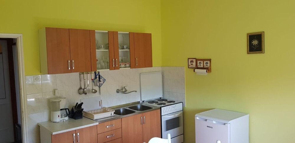 Miljenko - 150 m From Beach - A2