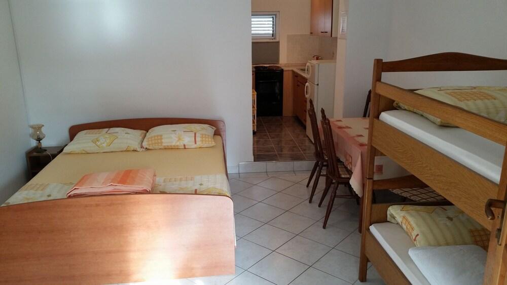 Ante - With Parking - SA3