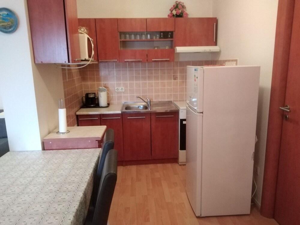 Vanja - Terrace & BBQ - A2