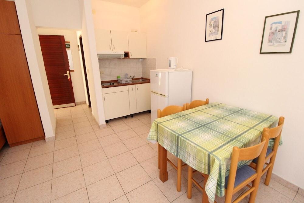 UGA - Perfect Location - SA3 - Ivona