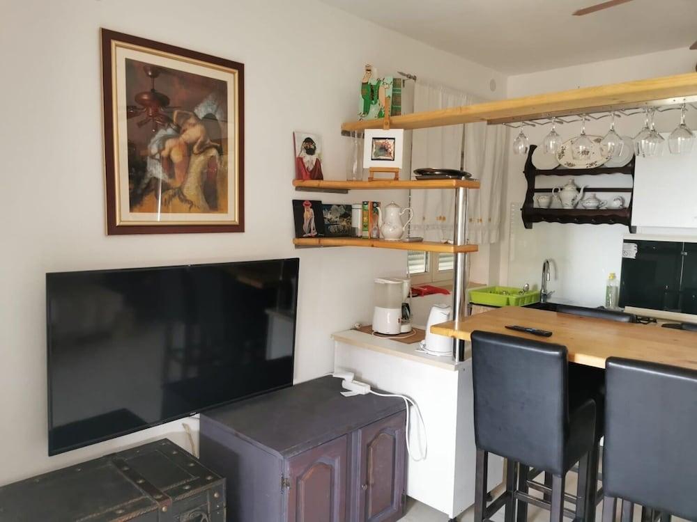 Renko - 100 m From the sea - A1