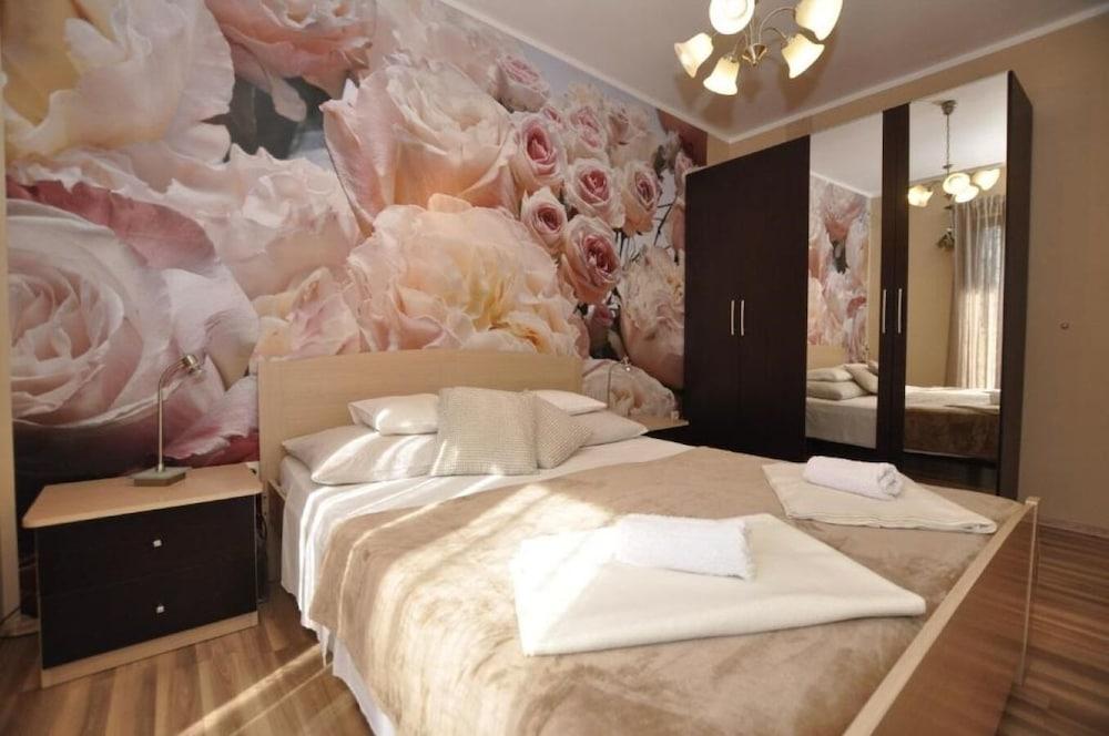 Eden - 30m From the sea - A1