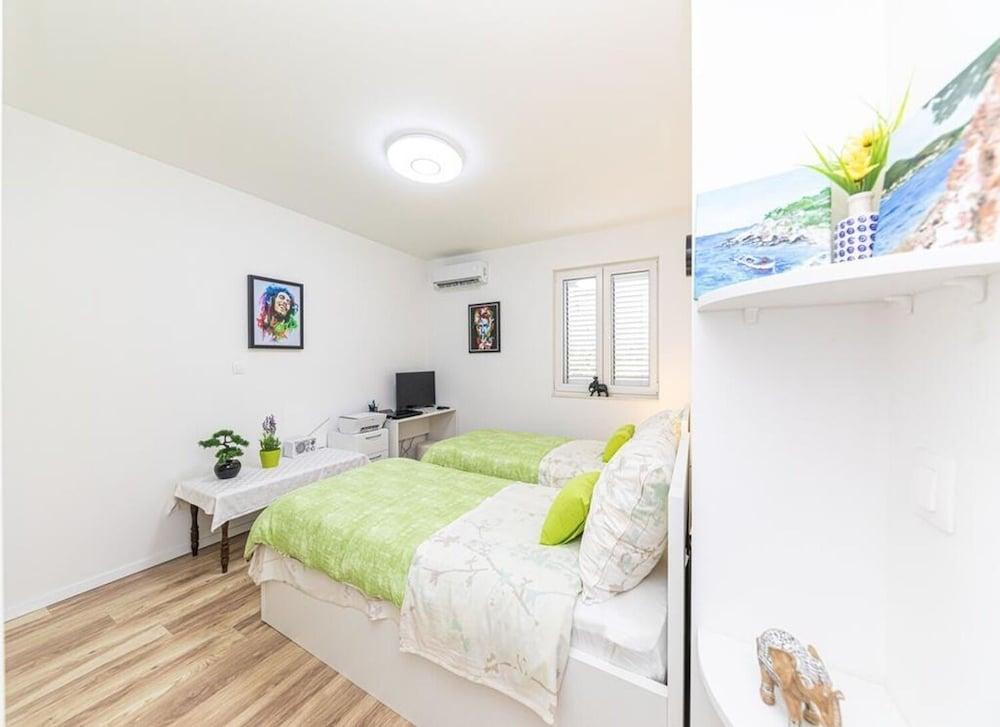 Ivica - sea View - A1