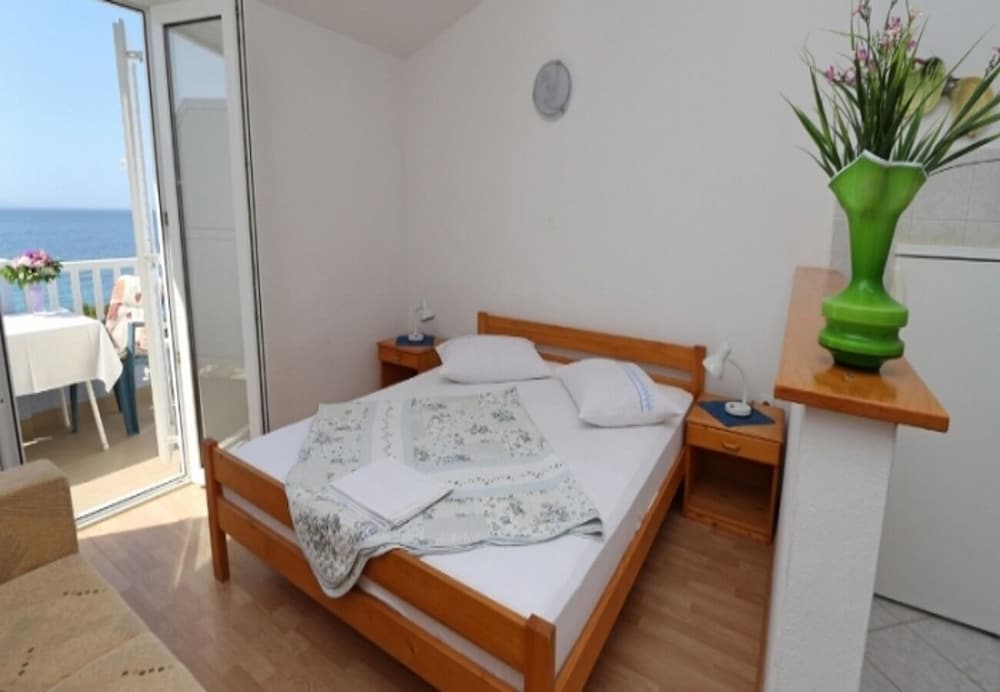 Tomo - 10 m From Beach - SA2