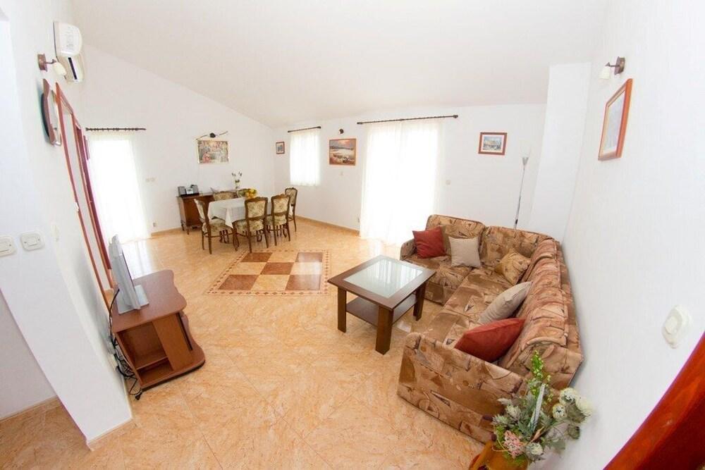 More - View on the sea - A1