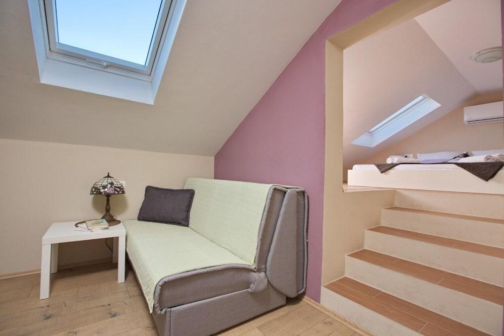 Neno - 50 m From Center - A2