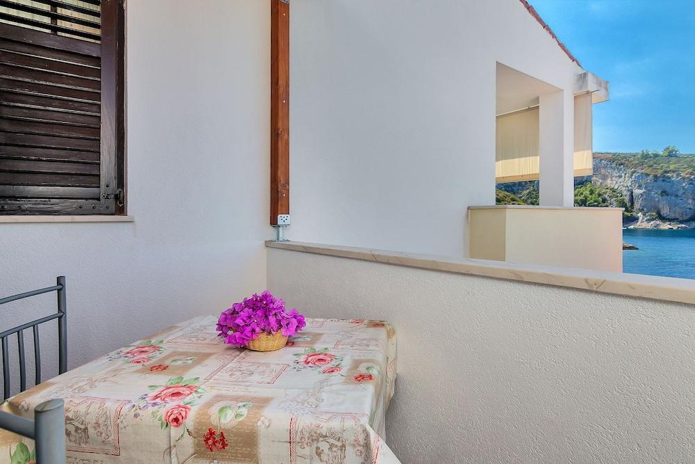 Igor - 5 m From Beach - B