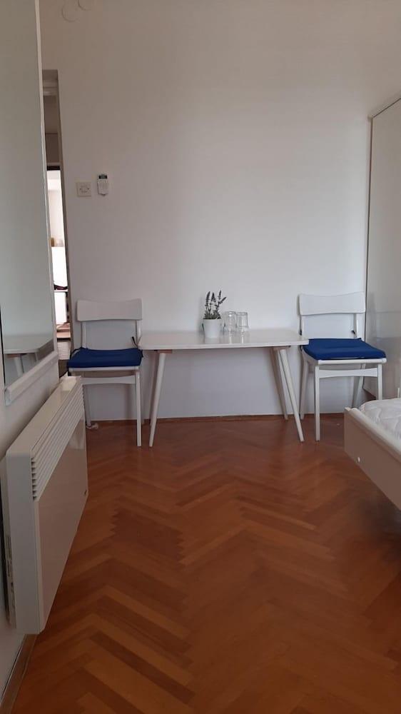 Ninko - Comfortable - A1