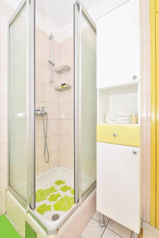 Sunce - in Center With Parking - A1