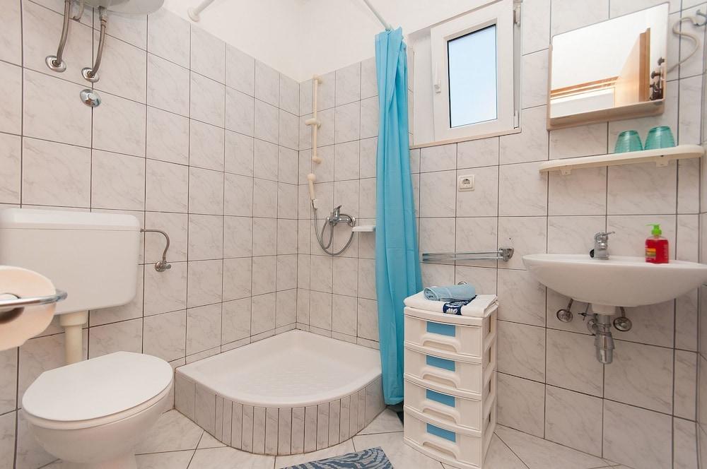 Franka - Beautiful sea View & Parking - A3