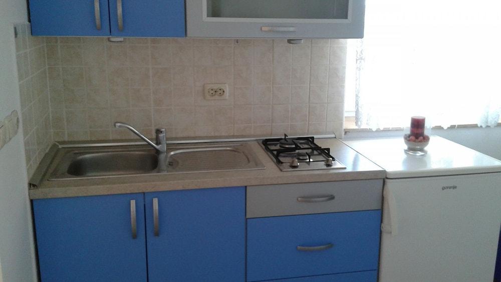 Ante - Close to the sea - A3