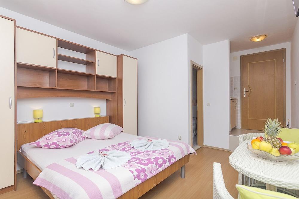 Sonja - 100 m From sea - SA5