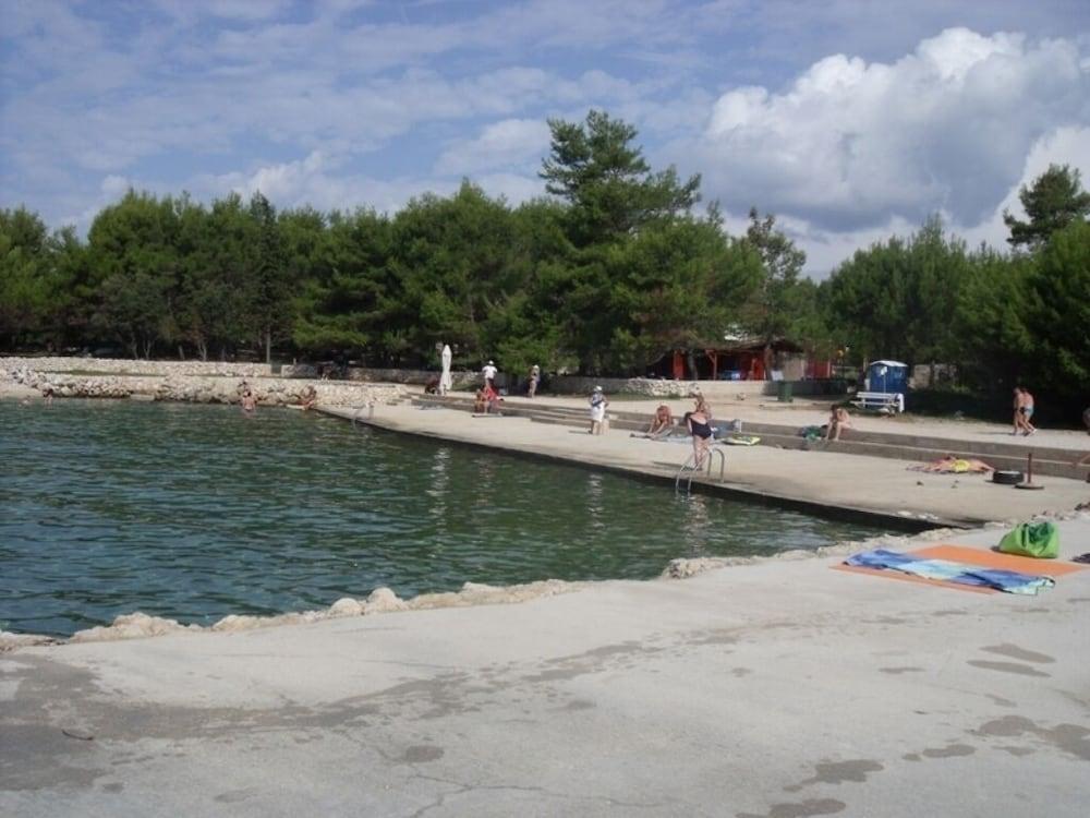 Draga - Comfortable & Afordable - A1