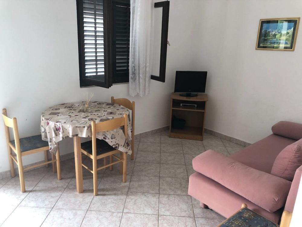 Milja - 10 m From sea - A6