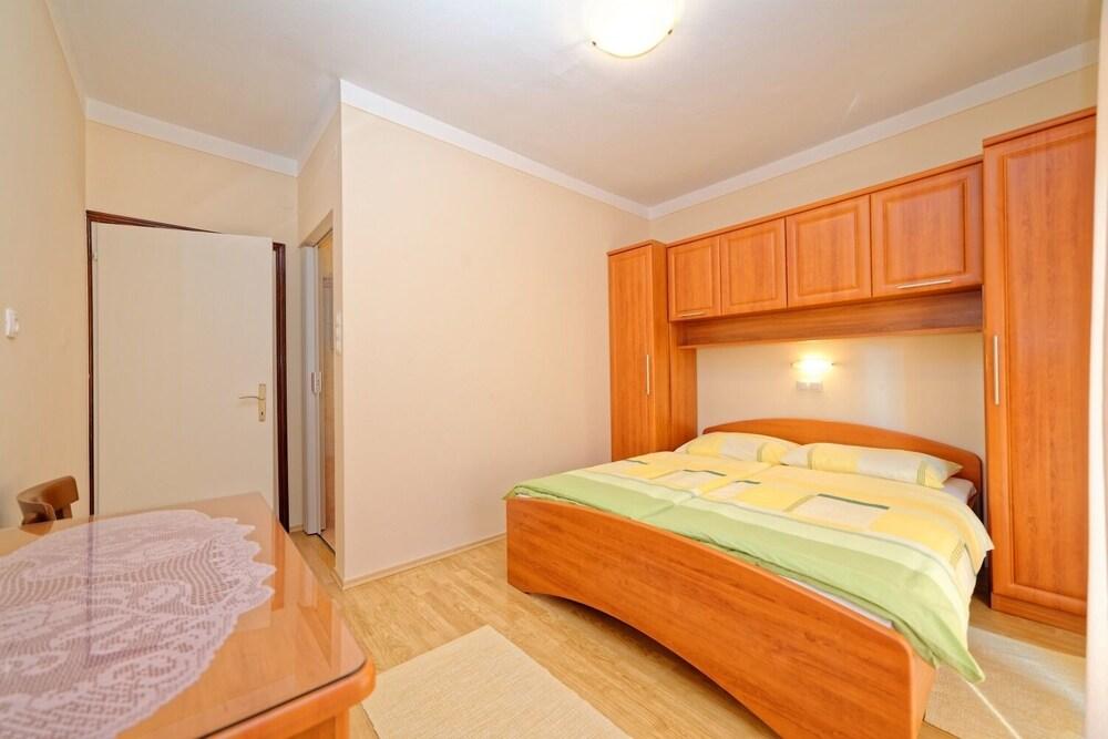 Mar- 150 m From sea - A1