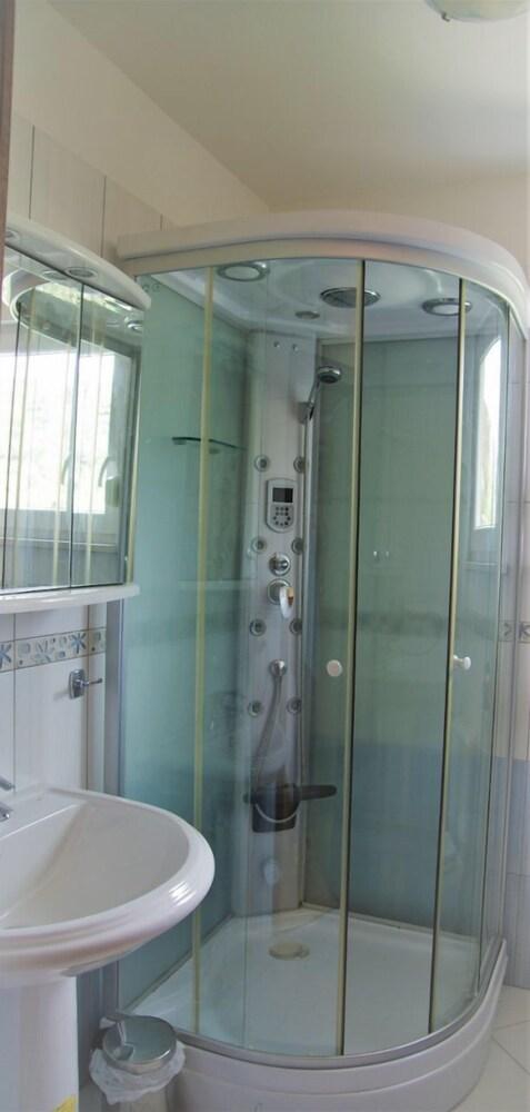 Tomislav - A2 Crveni