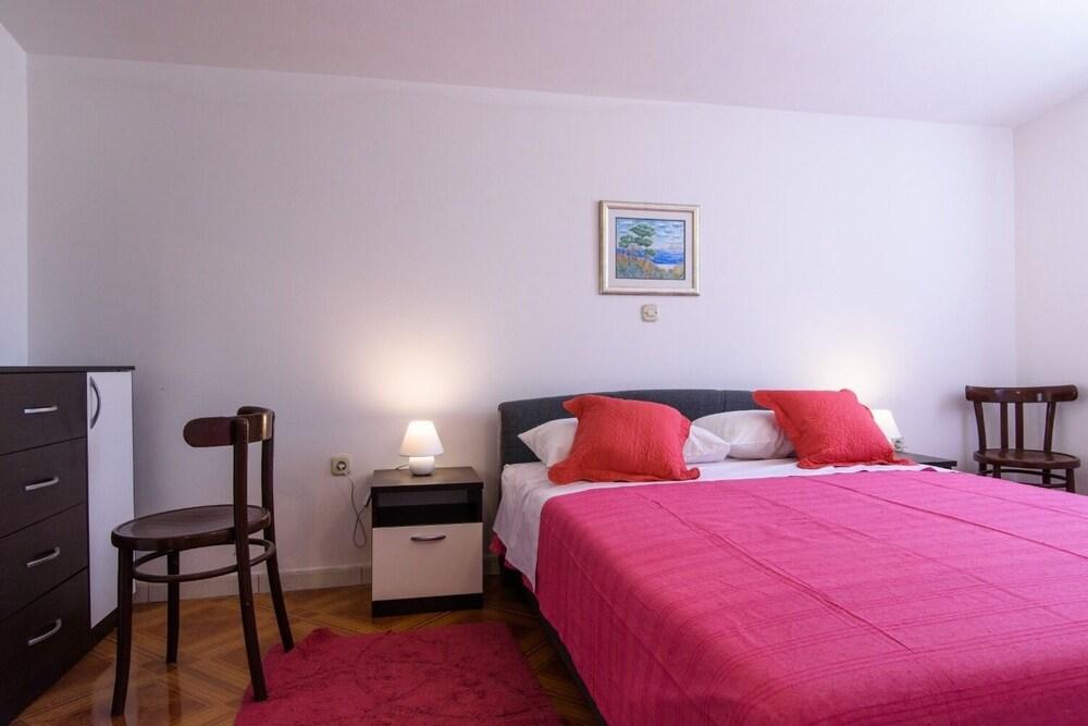 Stipe - 25m From the sea - A1