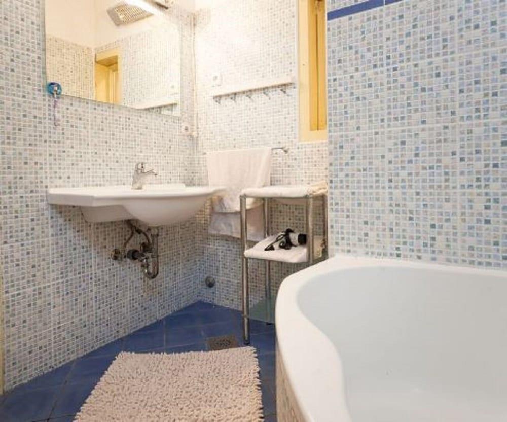 Maja - 50 m From Beach - A1