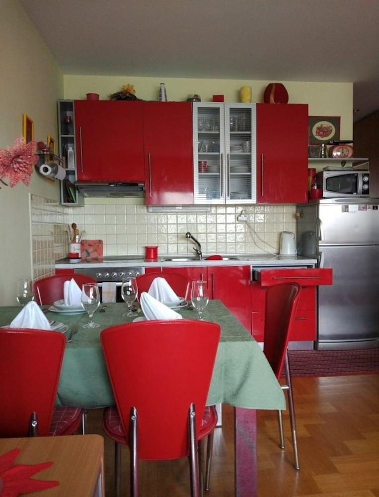 Ivan - With Parking - A1