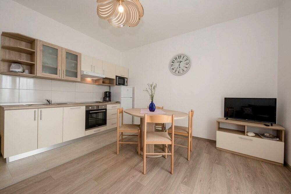 Coastal Home - 10 m From the sea - A4