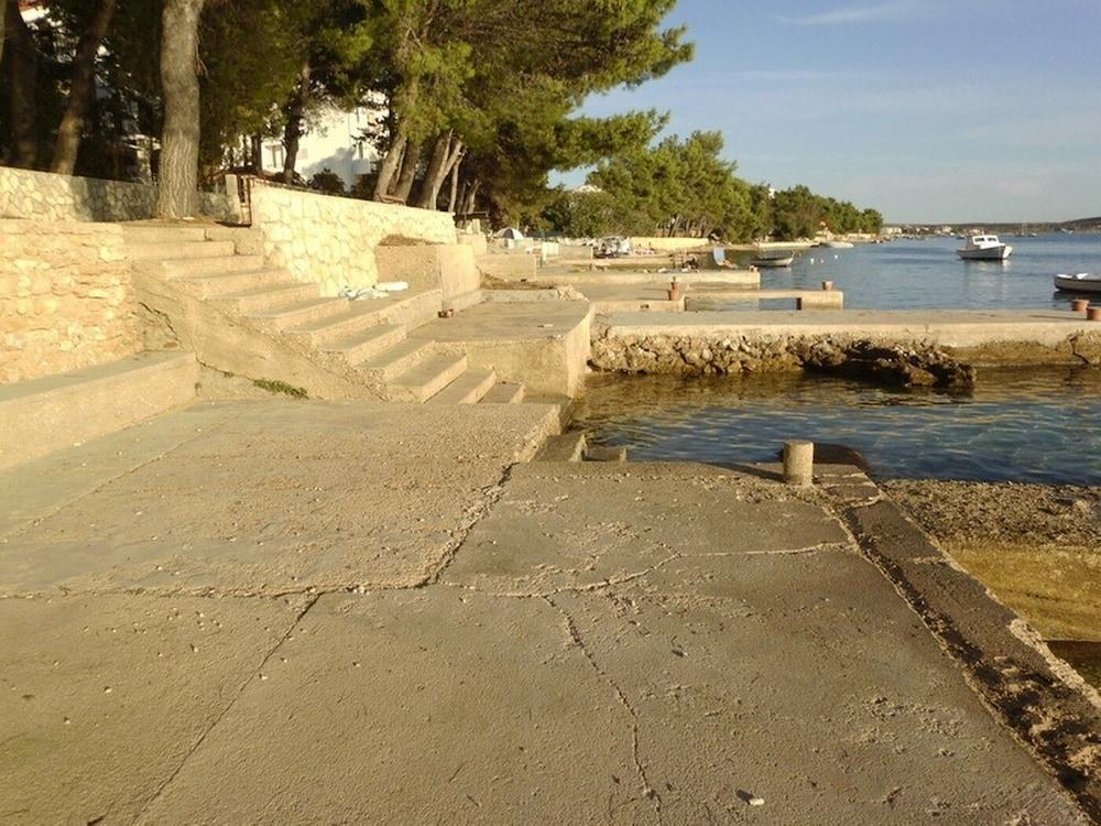 Ivan1 - 10m From the Beach With Parking - A1 Donji