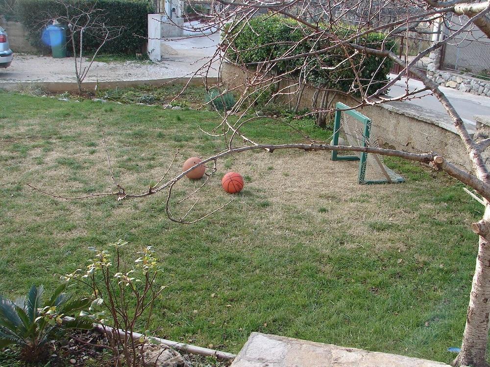 Ivan - With Free Parking - A2