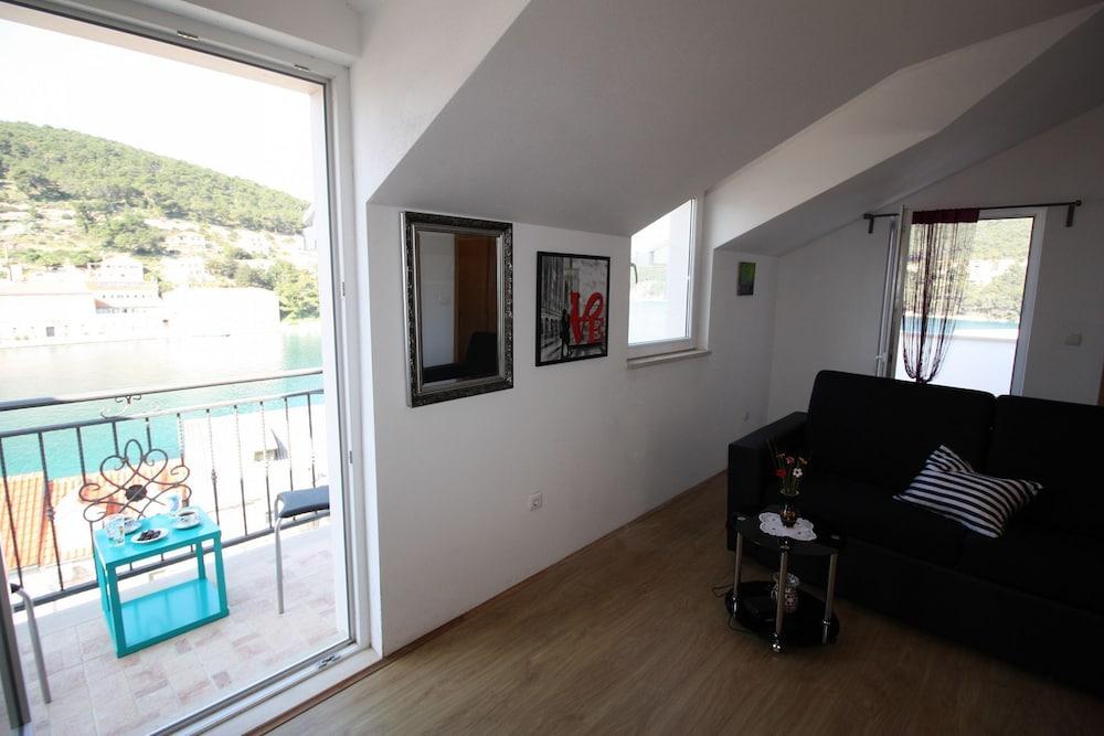 Branka - Nice Apartment With Stunning View - A1