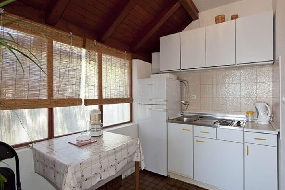 Roza - 200 m From sea - A1