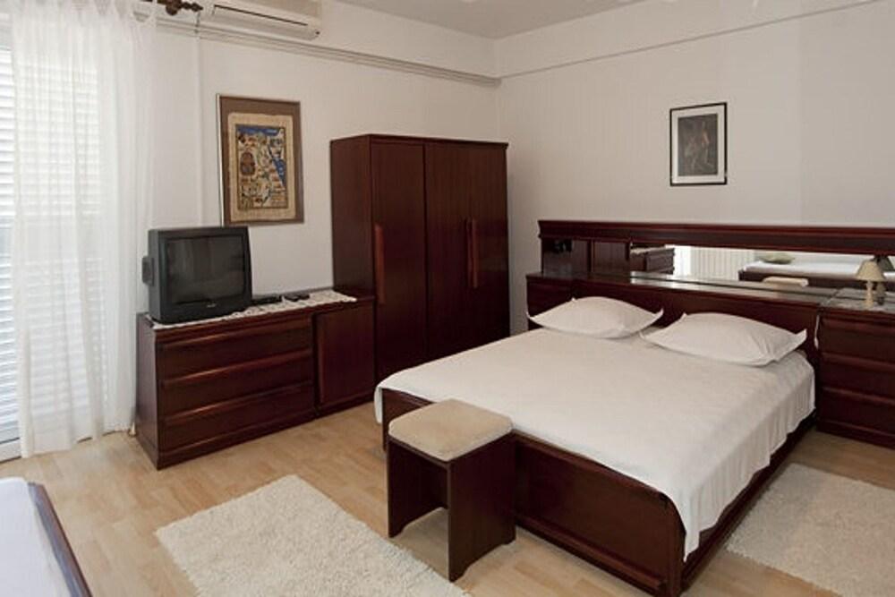 Roza - 200 m From sea - A1