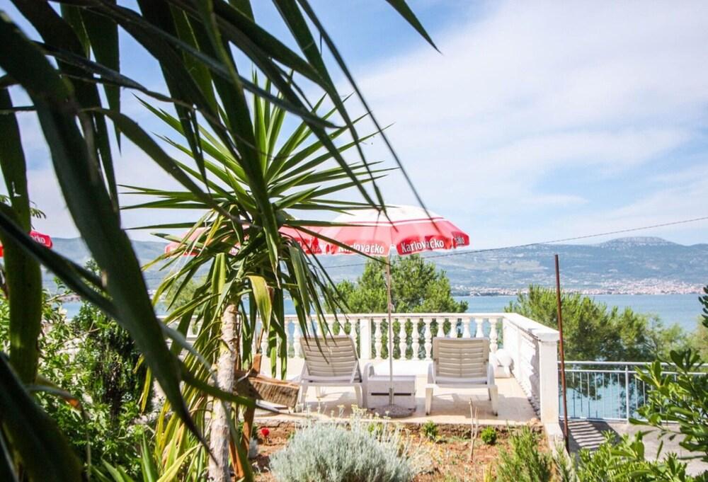 Ljube - by the sea - A3