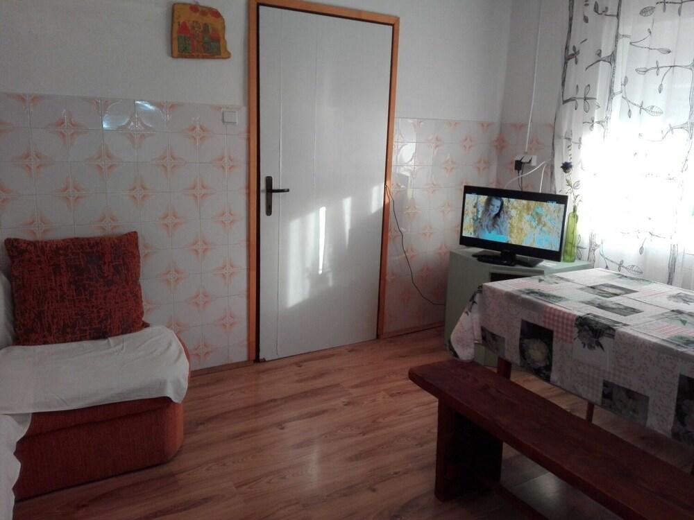 Markas - pet Friendly - A1 Bella Vista 1