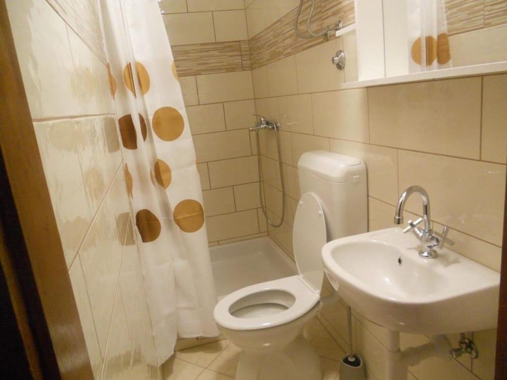 Ivo - With Terrace - C3