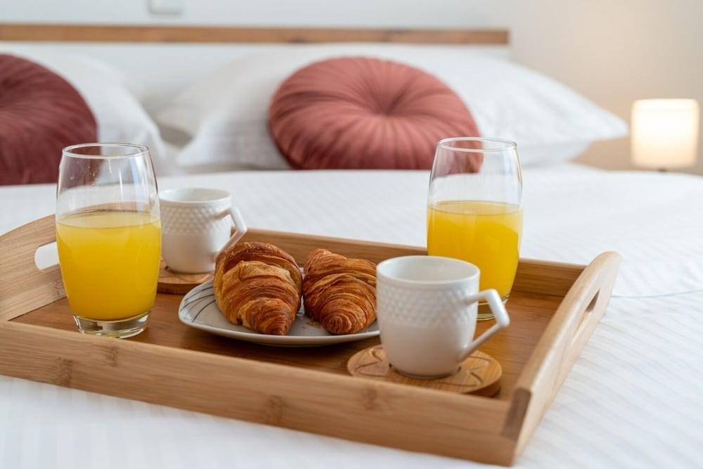 Lux 2 - Heated Pool - A3