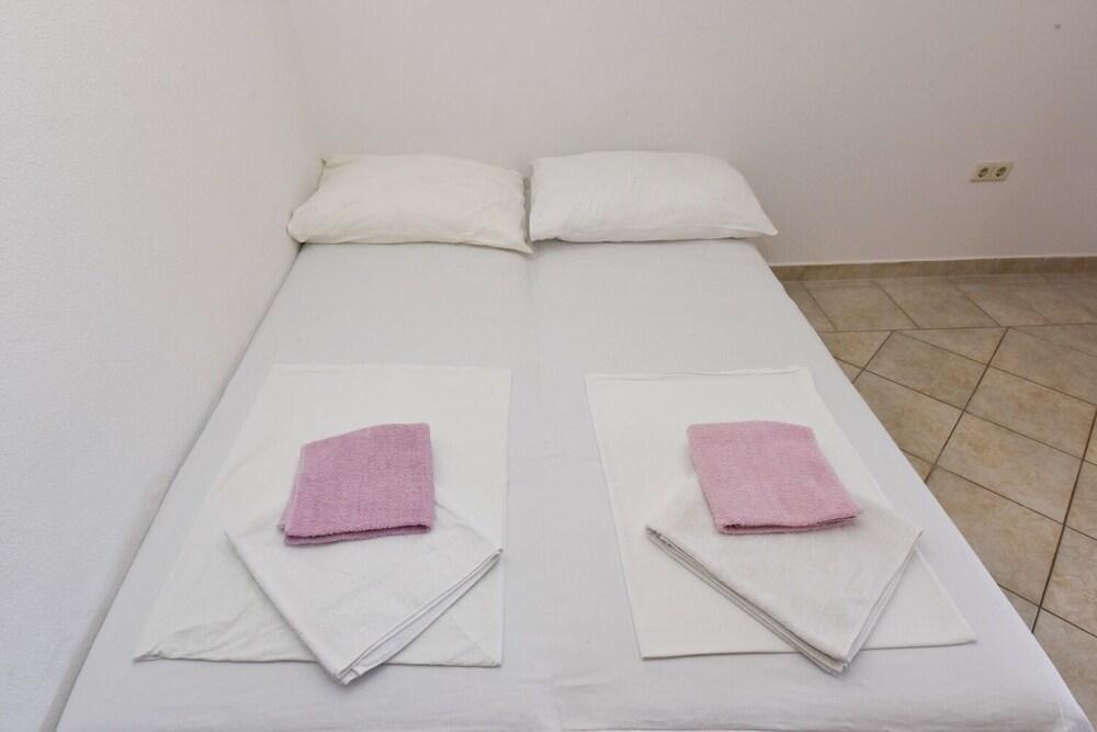 Mark - 200 m From sea - M3