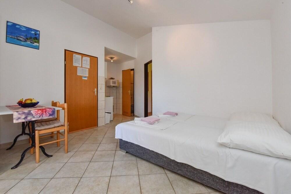 Mark - 200 m From sea - M3