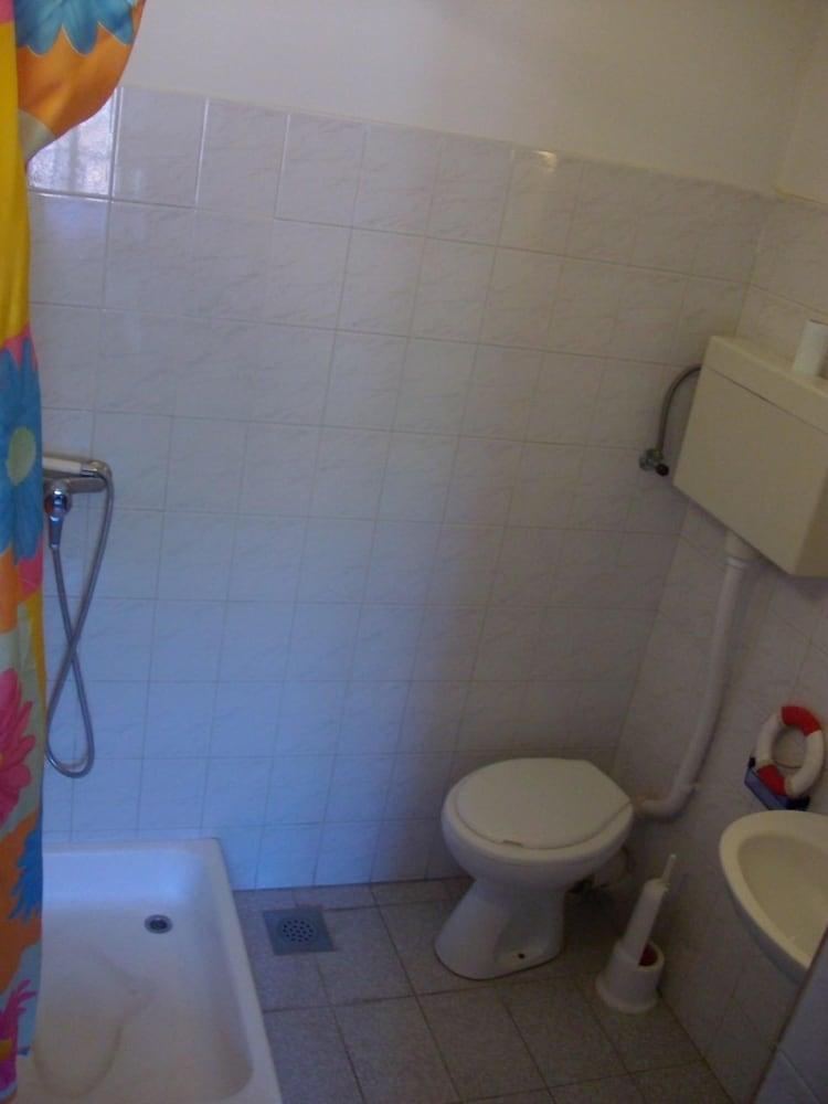 Bob - 10m From the sea - A2-lorena 7