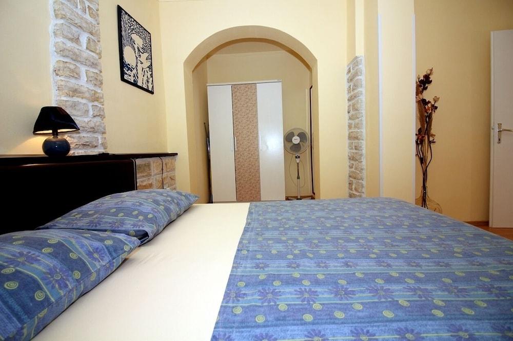 Tecupa - 50 M From the sea - A1