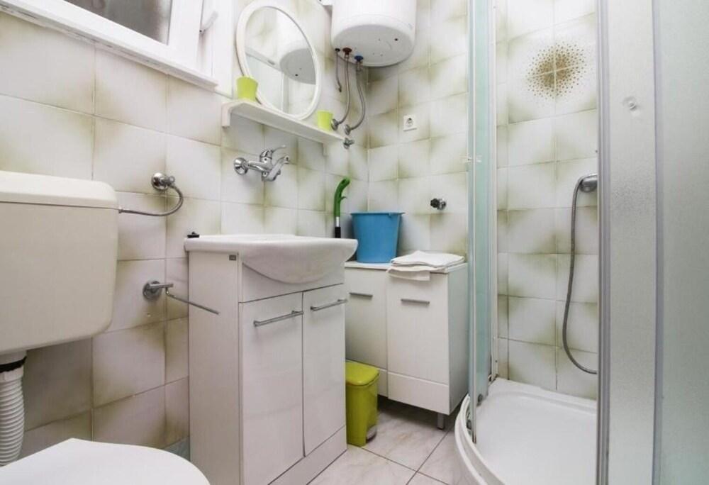 Bobi - 10 M From the sea - A1-veliki