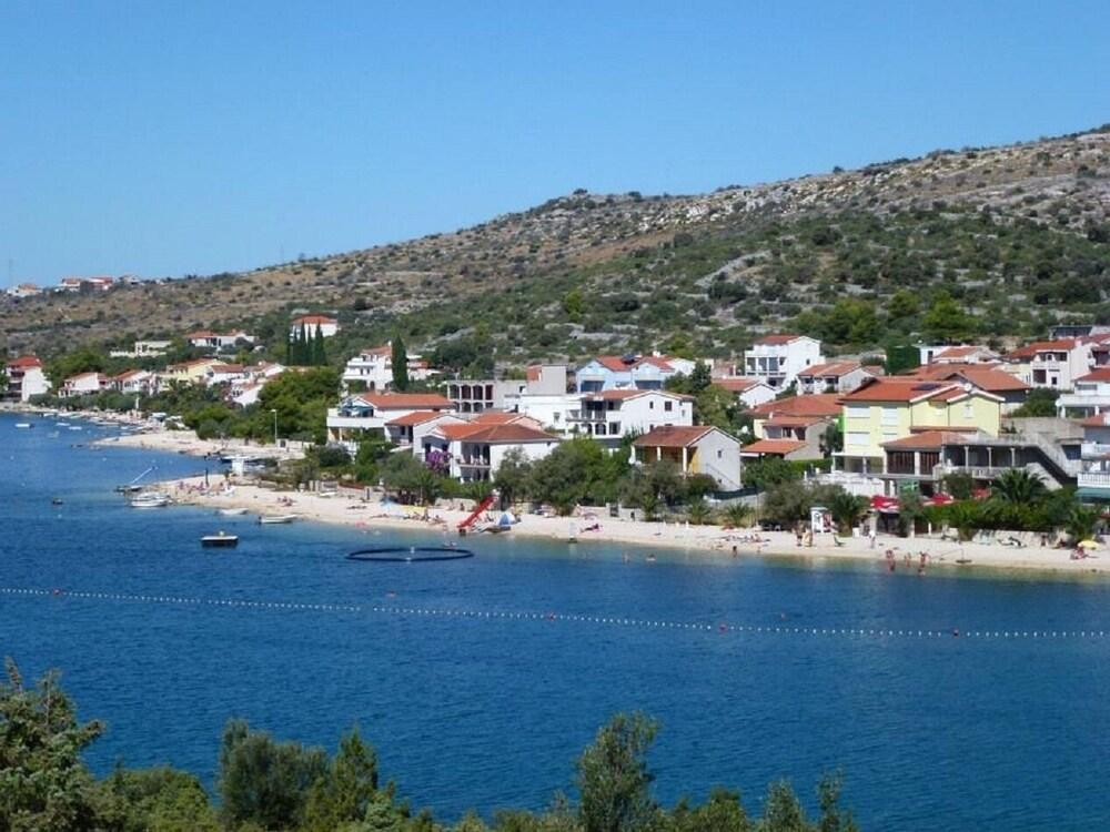 Mio - 100 m From Beach - A2