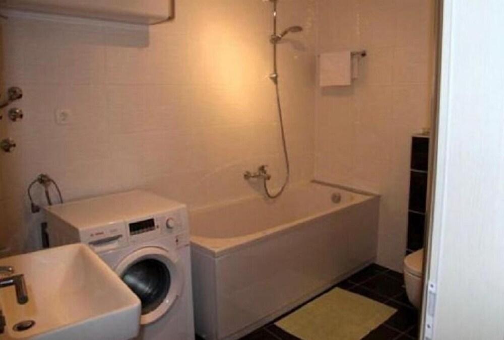 Miro - Modern - A3 Lijevi