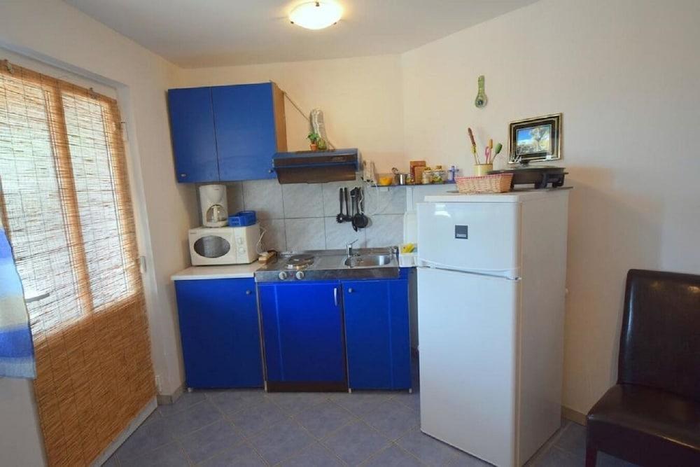 Jozefina - Barbecue - A2