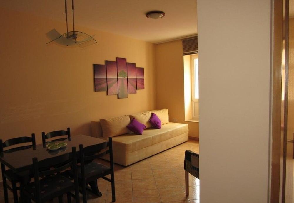 Vitris - 50 m From sea - A1