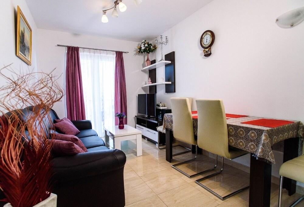 Dusa - With Pool - A2 - II kat