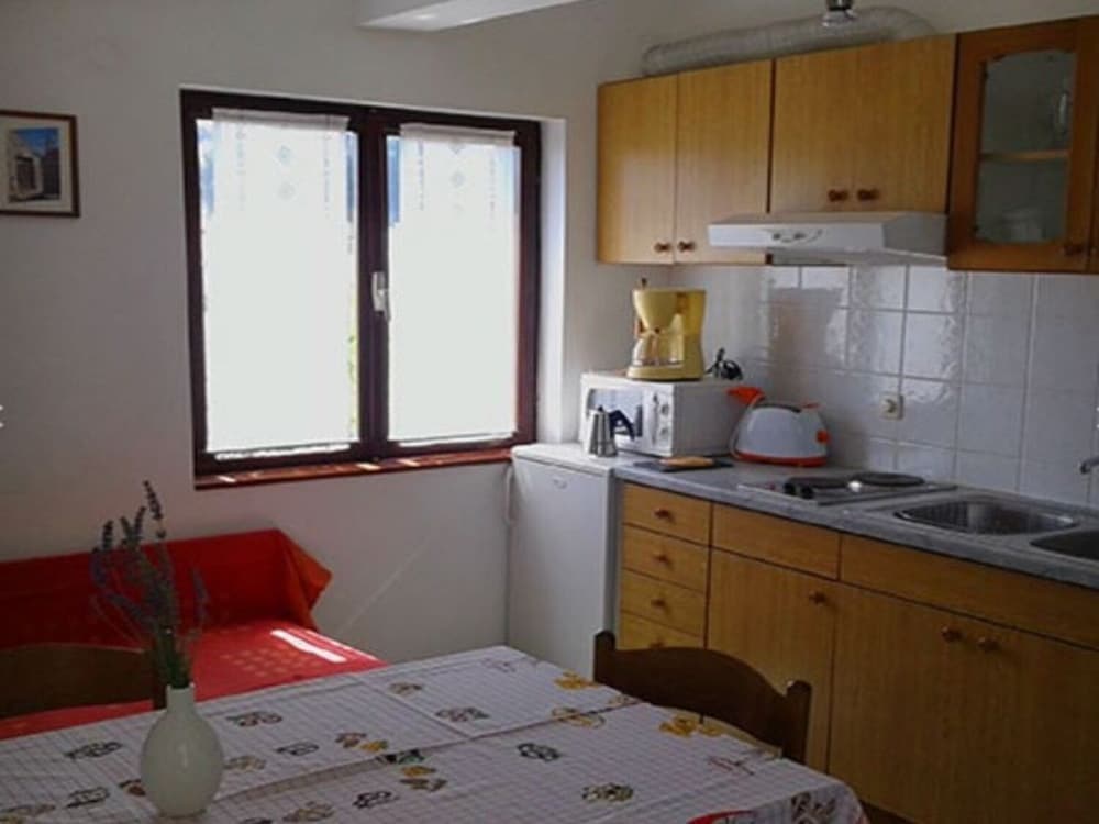 Edo - With Parking - A3