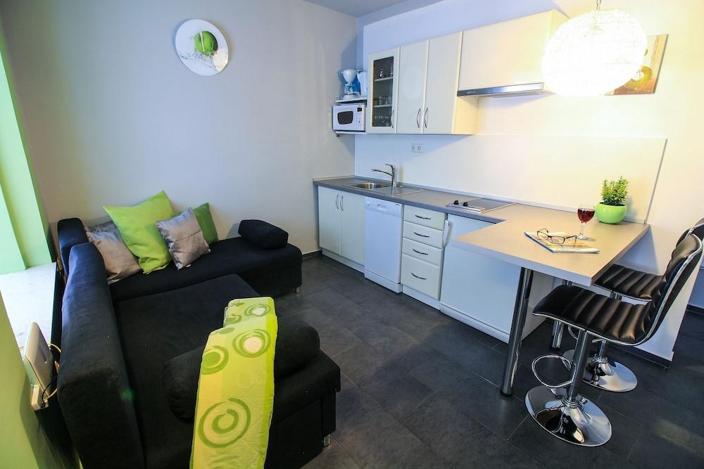 Jadra - With Parking - A2 Ruzmarin