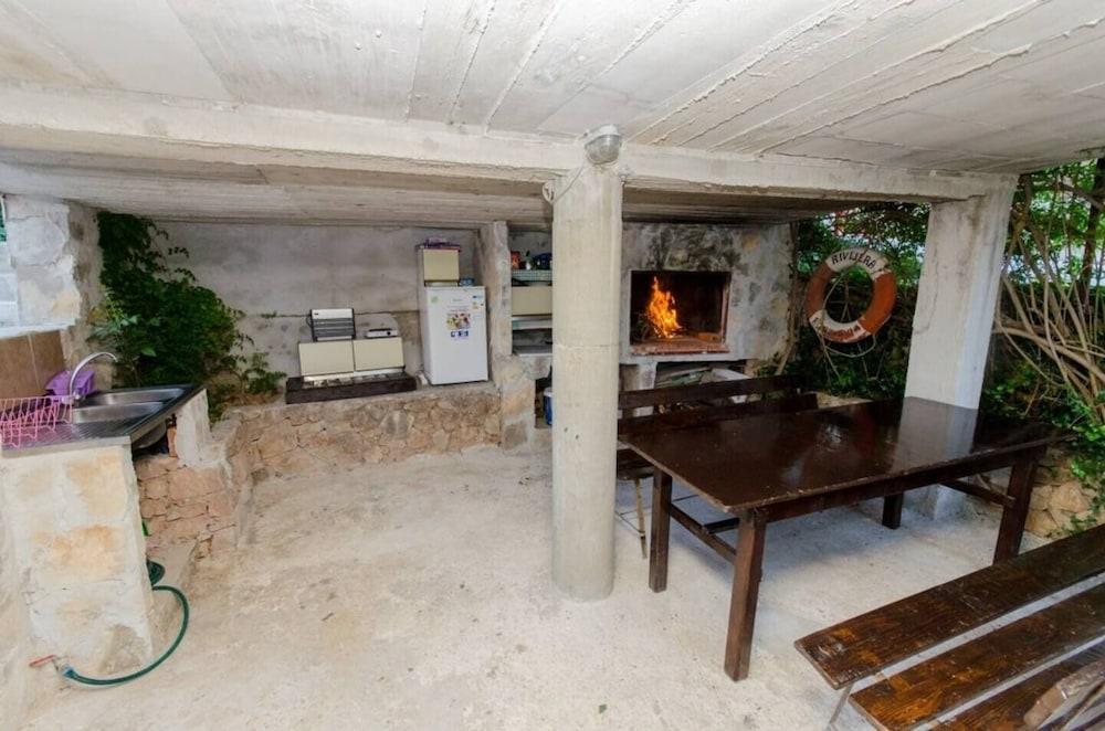 Vinko - 80 m From Beach - A2