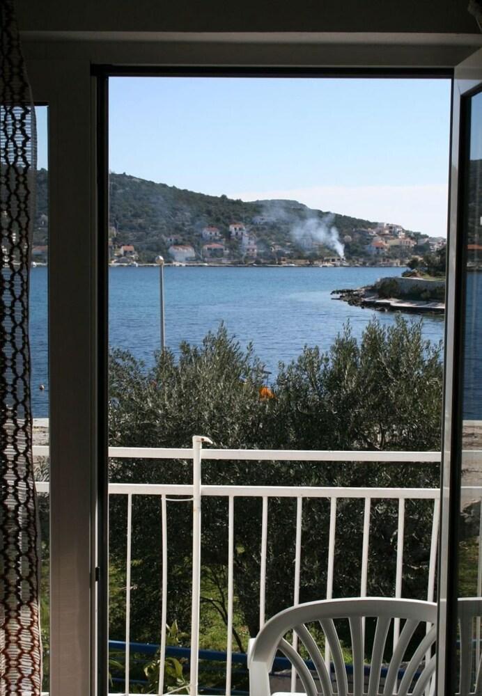 Jere - 30 m From Beach - A2